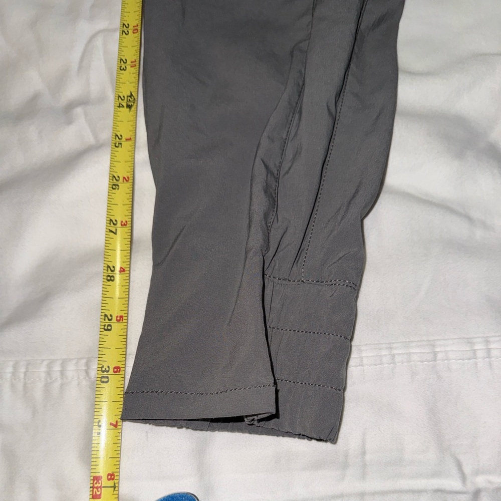 The North Face Women's Gunmetal Super Light Cargo Joggers EUC 4 - Picture 5 of 10